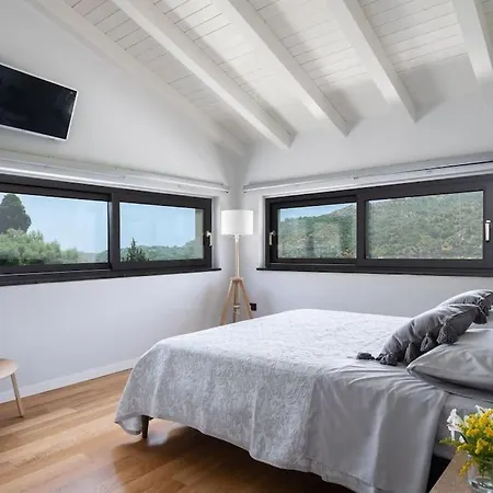 3 Bedroom Modern Villa, Pool, Savoca, East Sicily Vila Casalvecchio Siculo